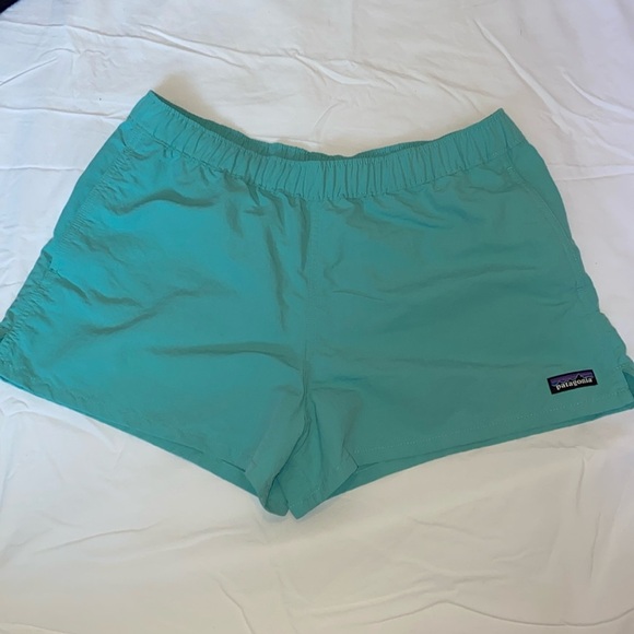 Patagonia Women's Barely Baggies™ Shorts - 2½"FRTLStyle No. 57044 sz Med EUC
